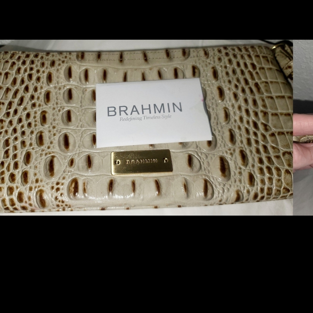 Brahmin Moonlight Lady Melbourne  Leather Wristlet Cream MSRP $195